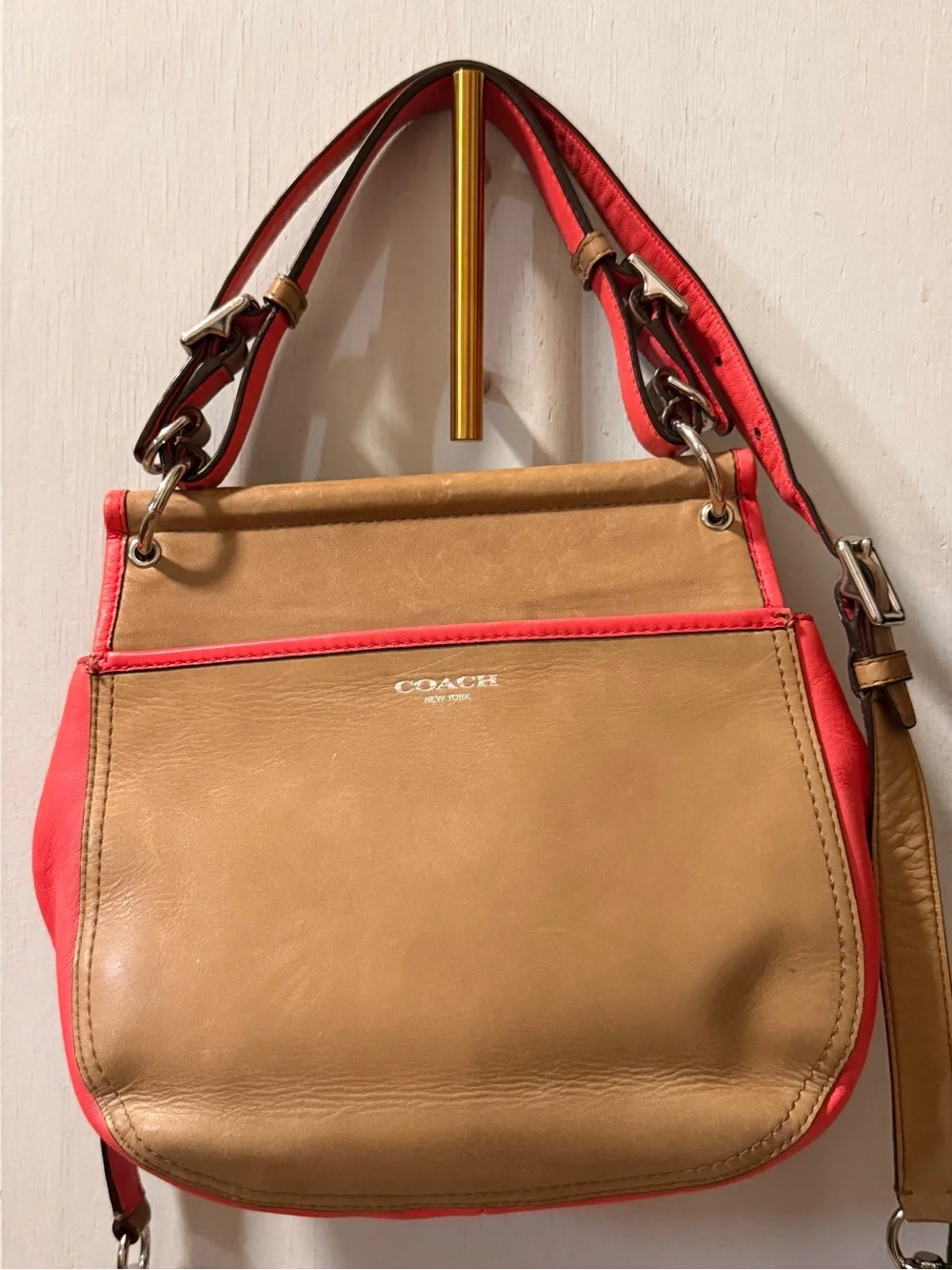 Coach gorgeous hard